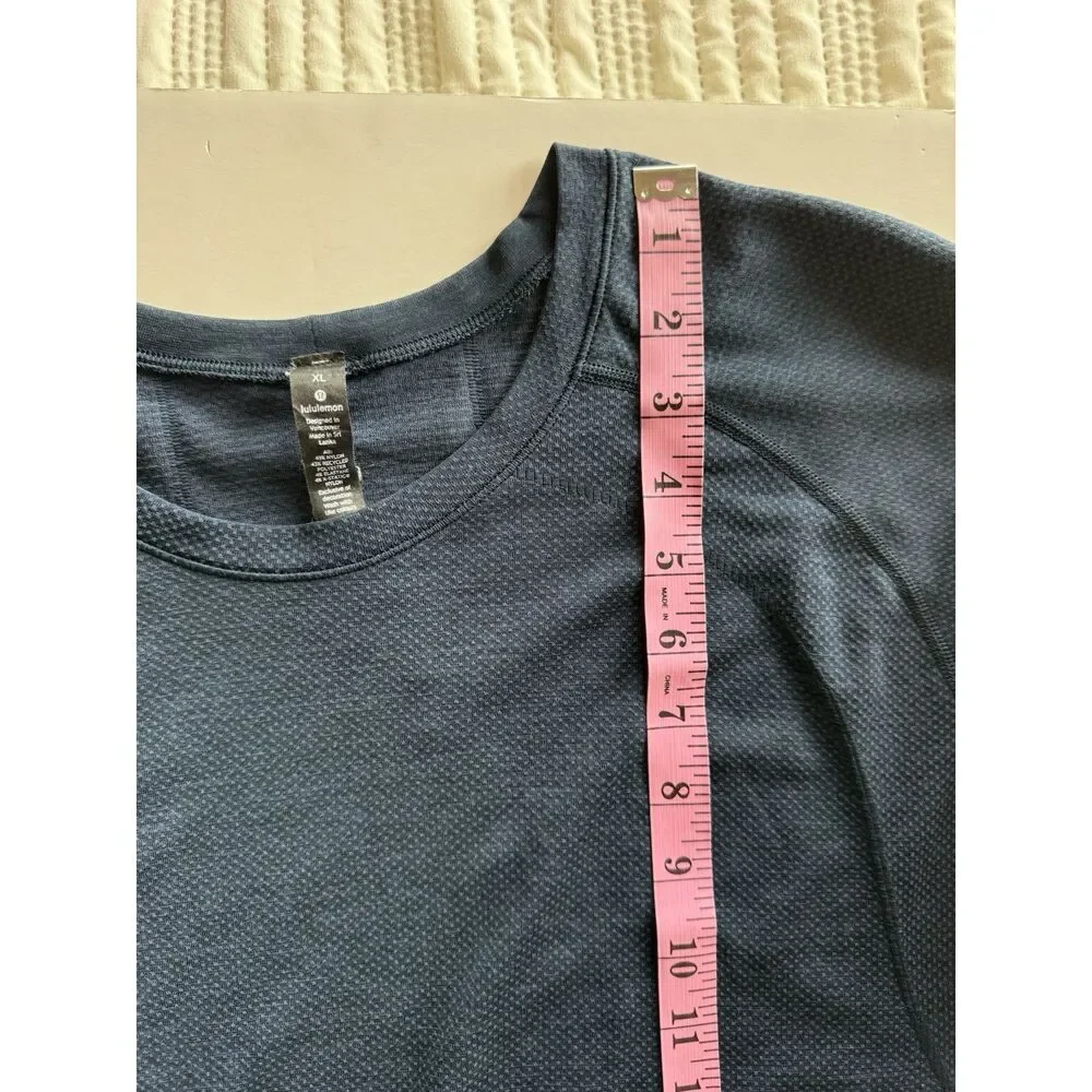 Lululemon Metal Vent Tech Long Sleeve T-Shirt Men XL Stretch Lightweight Blue